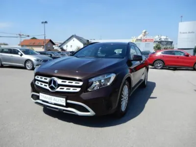 Mercedes-Benz GLA Klasse *NAVIGACIJA*