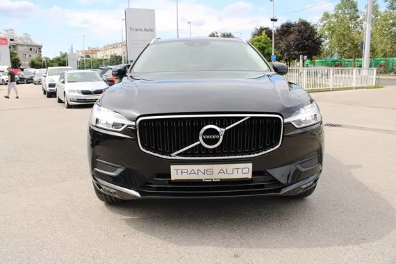 Volvo XC60 D4 AWD *Momentum* Image 2