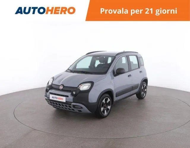 FIAT Panda 1.0 FireFly S&S Hybrid City Cross Image 1