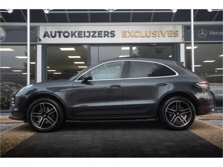 Porsche Macan 2.0  Image 3