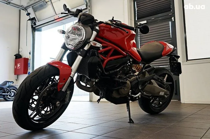 Ducati Monster Image 7